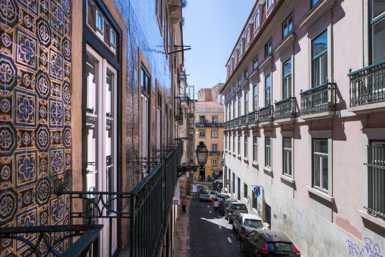 Cozy 1St Floor Flat Central Chiado District With Balconies And Ac 19Th Century Building 리스본 외부 사진